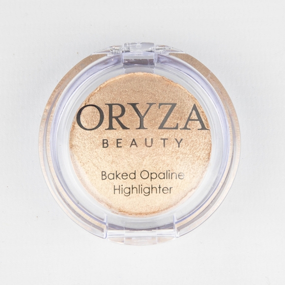 Oryza Beauty Baked Opaline Highlighter in Sunkissed - Picture 3 of 8